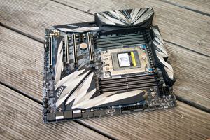 MSI MEG X399 Creation