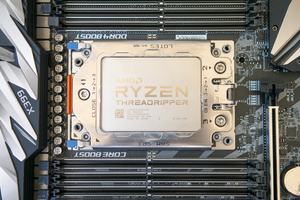 Unboxing des Ryzen Threadripper der 2. Generation