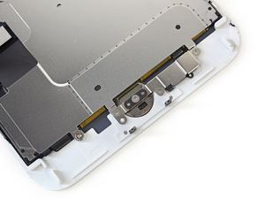 Apple iPhone 7 Plus Teardown by iFixit.