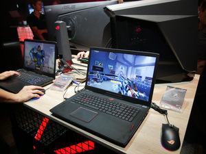 ASUS ROG Strix GL702ZC auf der IFA 2017