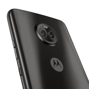 Moto X4