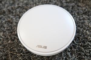 ASUS Lyra