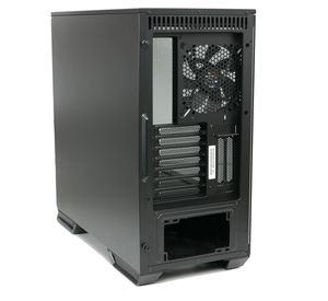 be quiet! Dark Base 700