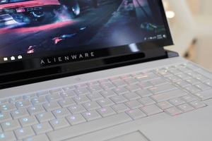 Alienware Area-51m R1