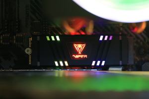 Review Patriot Viper VPR100 RGB NVMe SSD