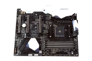 Das Gigabyte GA-AX370-Gaming 5 nochmal in der Übersicht.