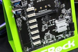 ASRock H110 Pro BTC+ Computex 2017