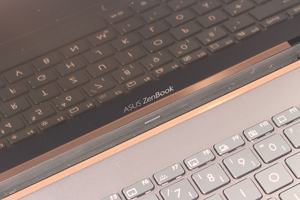 ASUS ZenBook Flip S UX371 im Test