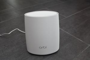 Netgear Orbi RBK40 und RBK30