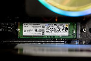 Intel SSD 670p