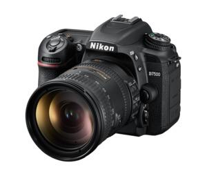 Nikon D7500