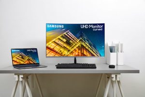 UR59C: Schlankes 4K UHD Curved Monitor Design für Content-Entwickler