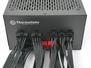 Thermaltake Smart Pro RGB 750W