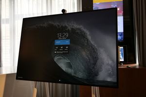 Microsoft Surface Hub 2S