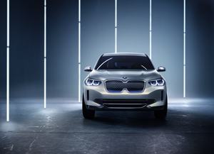 BMW Concept iX3 (Bild: BMW)