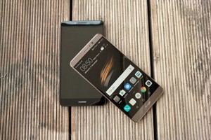 Selbst Elemente des Vor-Vorgänger Mate 7sind beim Mate 9 noch vorhanden, optisch wirkt es aber deutlich frischer