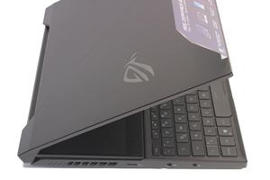 ASUS ROG Zephyrus Duo 15 SE GX551QS im Test