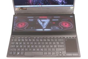 ASUS ROG Zephyrus Duo 15 SE GX551QS im Test