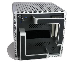 Streacom DB4 Fanless Chassis