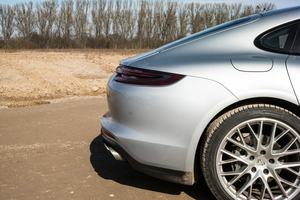 Porsche Panamera 4S Diesel