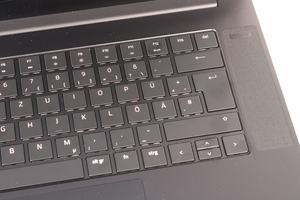 Razer Blade 15 Basismodell 2021 im Test