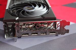 Sapphire Radeon RX 6700 XT Nitro+