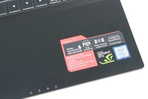 Gigabyte Sabre 17-W8 im Test