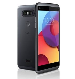 LG Q8