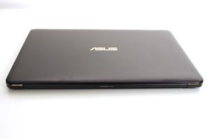 ASUS ZenBook Pro 15 UX580GE im Test