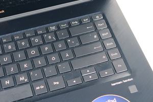 ASUS ZenBook Pro 15 UX580GE im Test