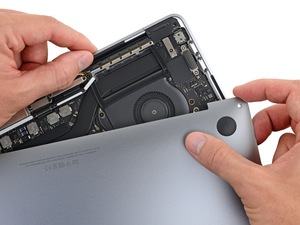 Teardown des Apple MacBook Pro 2018 durch iFixit