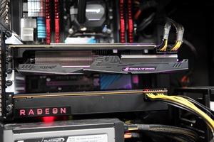 AMD Radeon RX Vega 64 im CrossFire