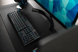 Logitech G915 LIGHTSPEED und G815 LIGHTSYNC RGB