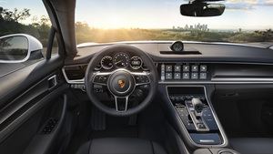 Porsche Panamera 4 E-Hybrid