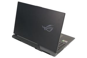 ASUS ROG Strix Scar 17 G733QS im Test