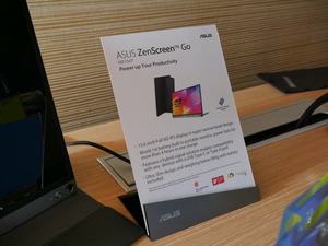 ASUS ZenScreen Go MB16AP auf der CES 2018