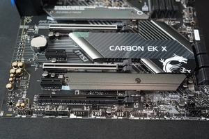 MSI MPG Z490 Carbon EK X