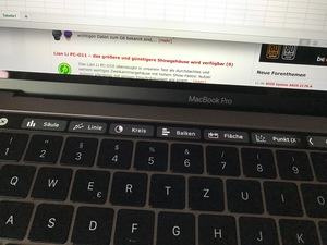 Apple MacBook Pro mit Touch Bar