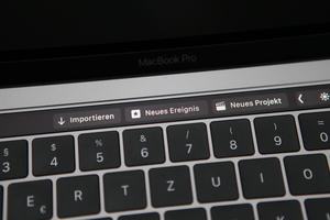 Apple MacBook Pro mit Touch Bar