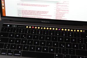 Apple MacBook Pro mit Touch Bar