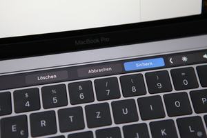 Apple MacBook Pro mit Touch Bar