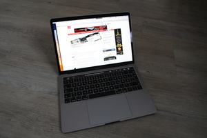 Apple MacBook Pro mit Touch Bar