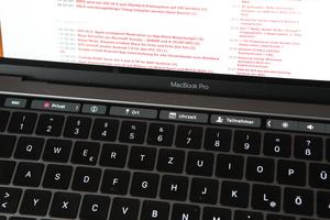 Apple MacBook Pro mit Touch Bar