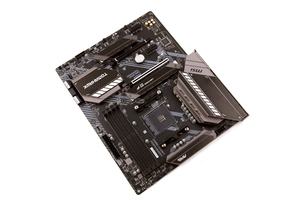 MSI MAG B550 TOMAHAWK