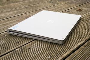 Microsoft Surface Book 2