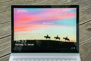 Microsoft Surface Book 2