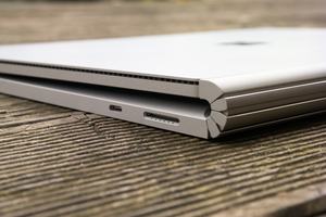 Microsoft Surface Book 2