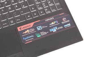 Gigabyte AORUS 5 im Test