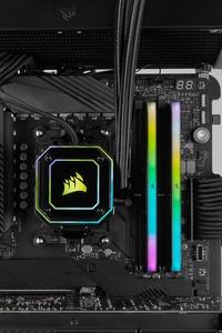 CORSAIR VENGEANCE RGB RT