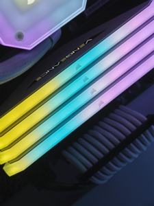 CORSAIR VENGEANCE RGB RT